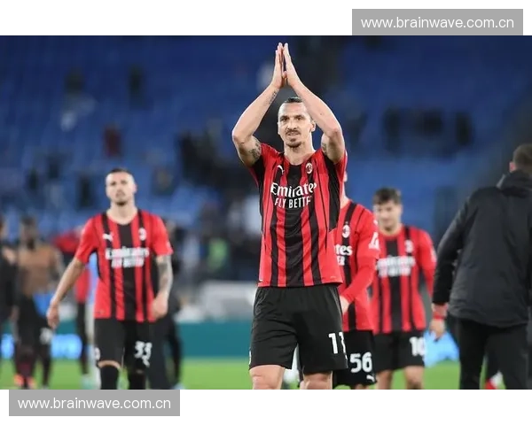 伊布与国际米兰续约至2025年 强化球队攻防实力再度亮相